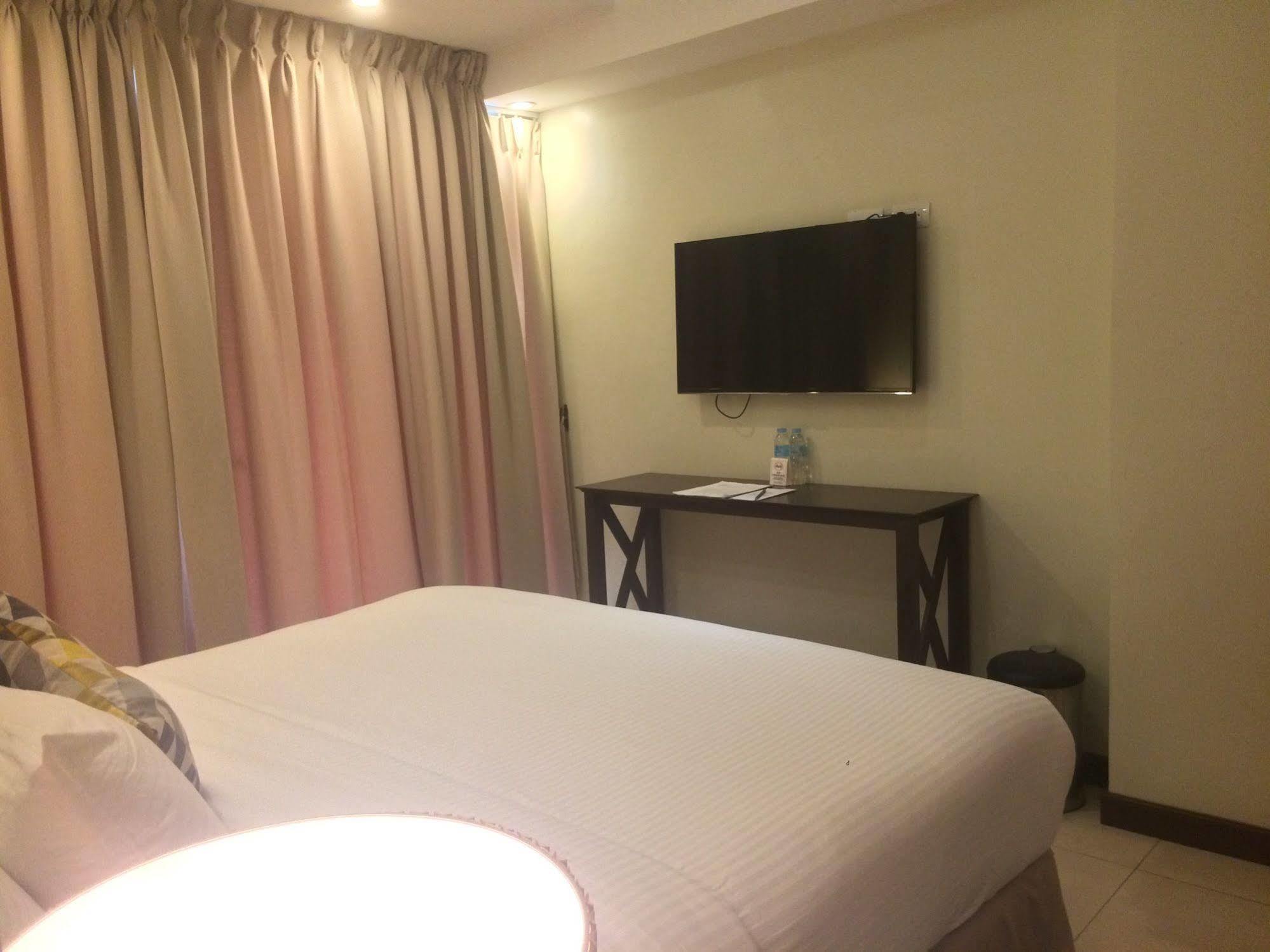 Belian Hotel Tagbilaran City Exterior photo